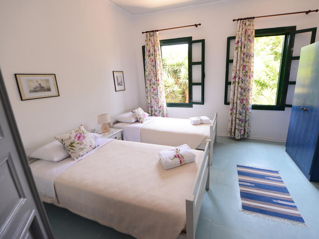Medieval Inn Rhodes City Room photo