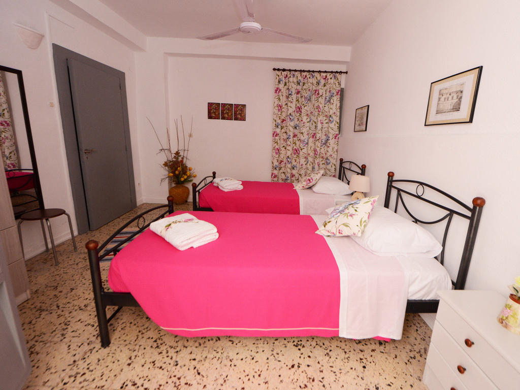 Medieval Inn Rhodes City Room photo